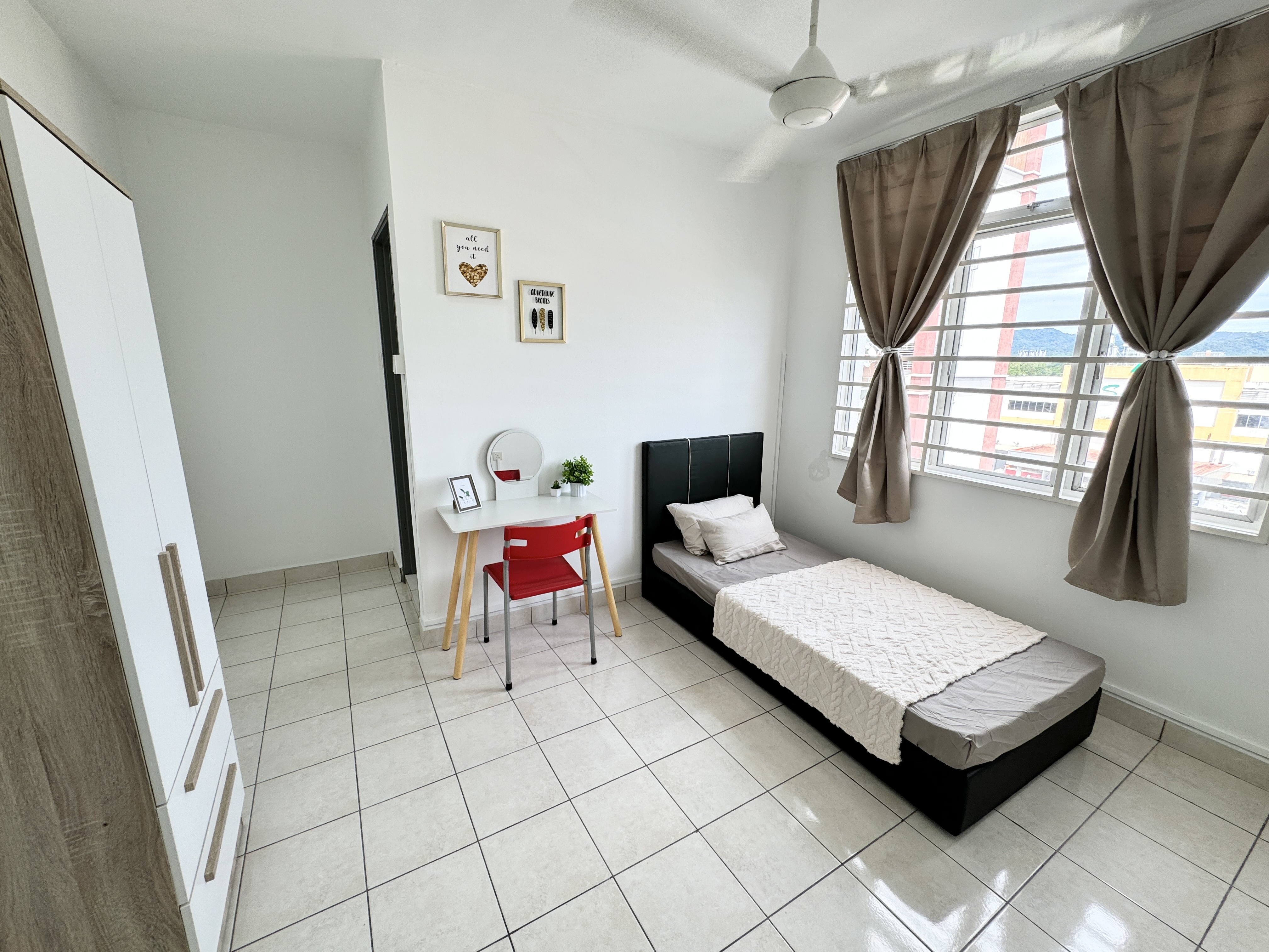 StayEase furnished single room